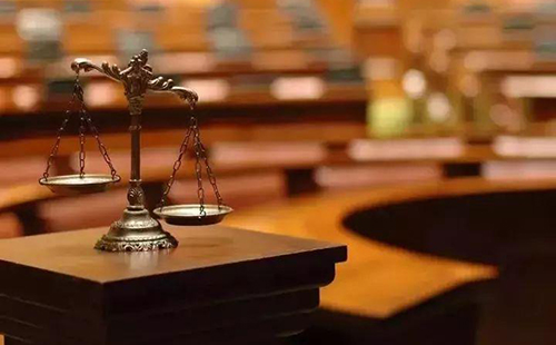 涉嫌刑事案件被捕什么時(shí)候可以見(jiàn)律師或者家屬？(圖1)