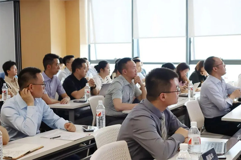 常錚律師受重慶市律協(xié)邀請參與“《刑事訴訟法》修改與辯護制度完善”專題沙龍(圖3)